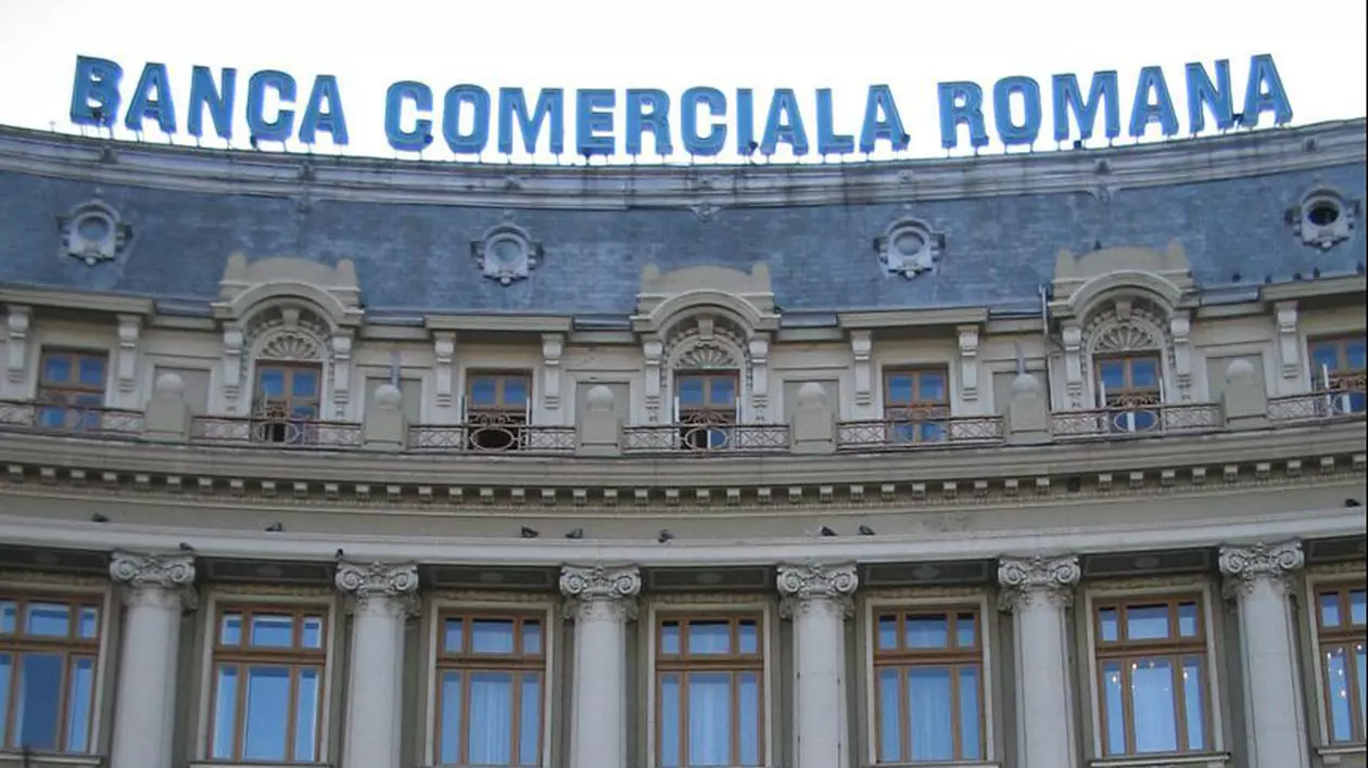 Cardurile BCR nu vor funcționa în noaptea de vineri spre sâmbătă. Explicațiile băncii
