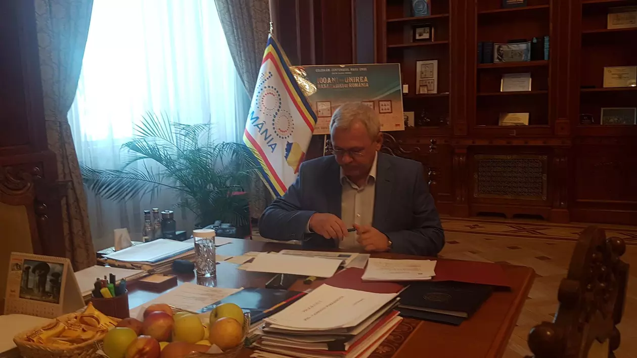 Dragnea spune că va face vineri un anunţ important, despre "teatrul" cu Ordonanţa pe Codurile Penale. Ce spune despre referendumul pe Justiţie