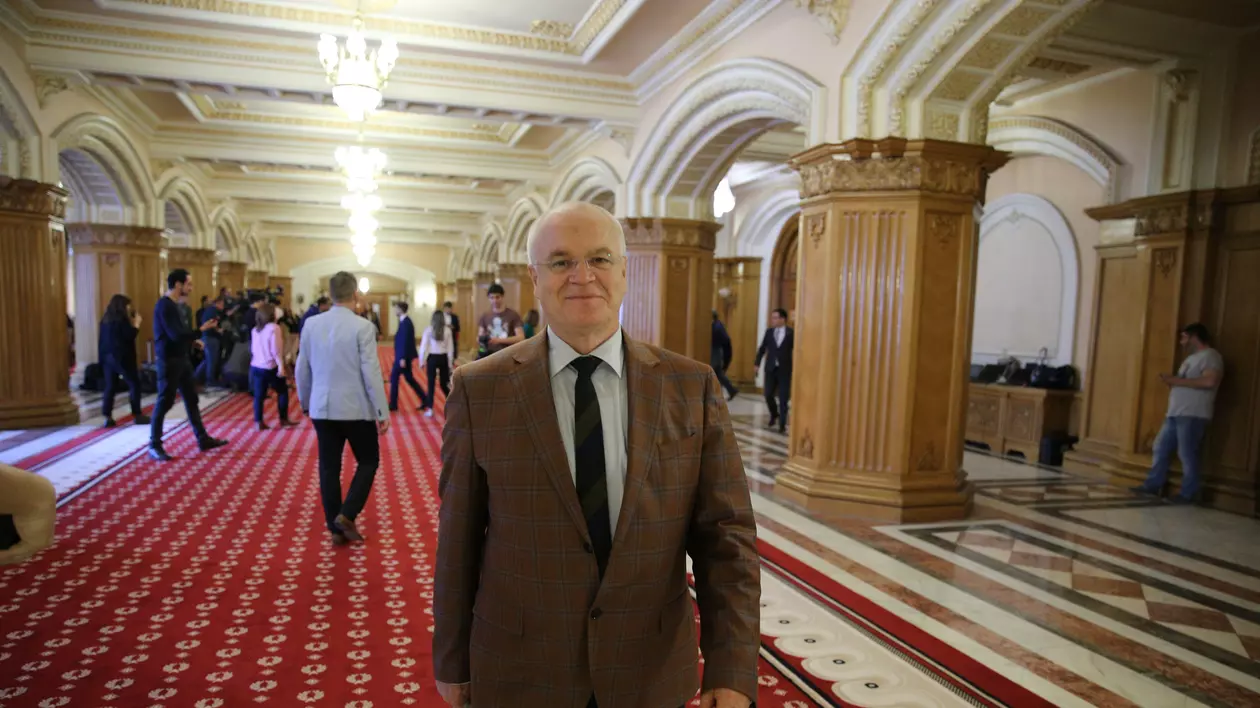 BIO | Cine e Eugen Nicolicea, propunerea PSD pentru Ministerul Justiţiei: Proiectant la Şantierul Naval, absolvent de Electronică. Şi-a luat diploma în Drept la "fără frecvenţă"