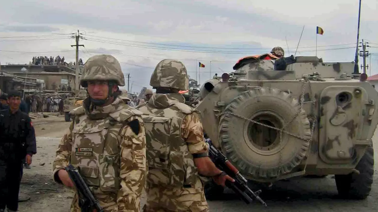 Patru militari români, răniți în Afganistan