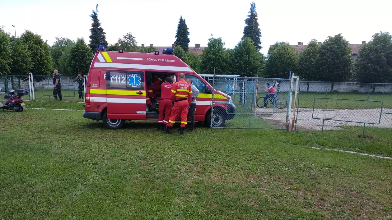 Un brașovean se află în stare gravă, la spital, după ce a căzut de la înălțime