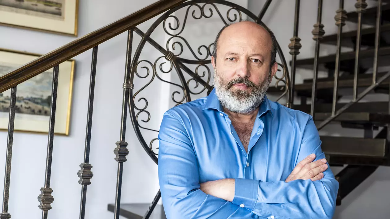 Cine este Claudiu Istodor, actorul care joacă în serialul „Sacrificiul”, produs de Ruxandra Ion