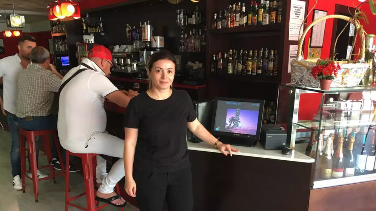 Florina, o româncă plecată de 17 ani din România, care acum lucrează în Spania. Foto. Cosmin Bumbuț, Elena Stancu (teleleu.eu