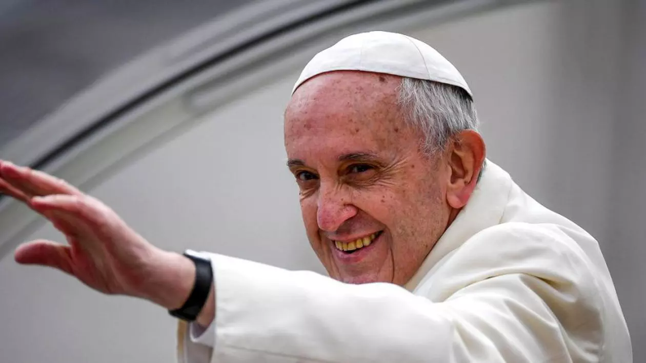 Papa Francisc vizitează România