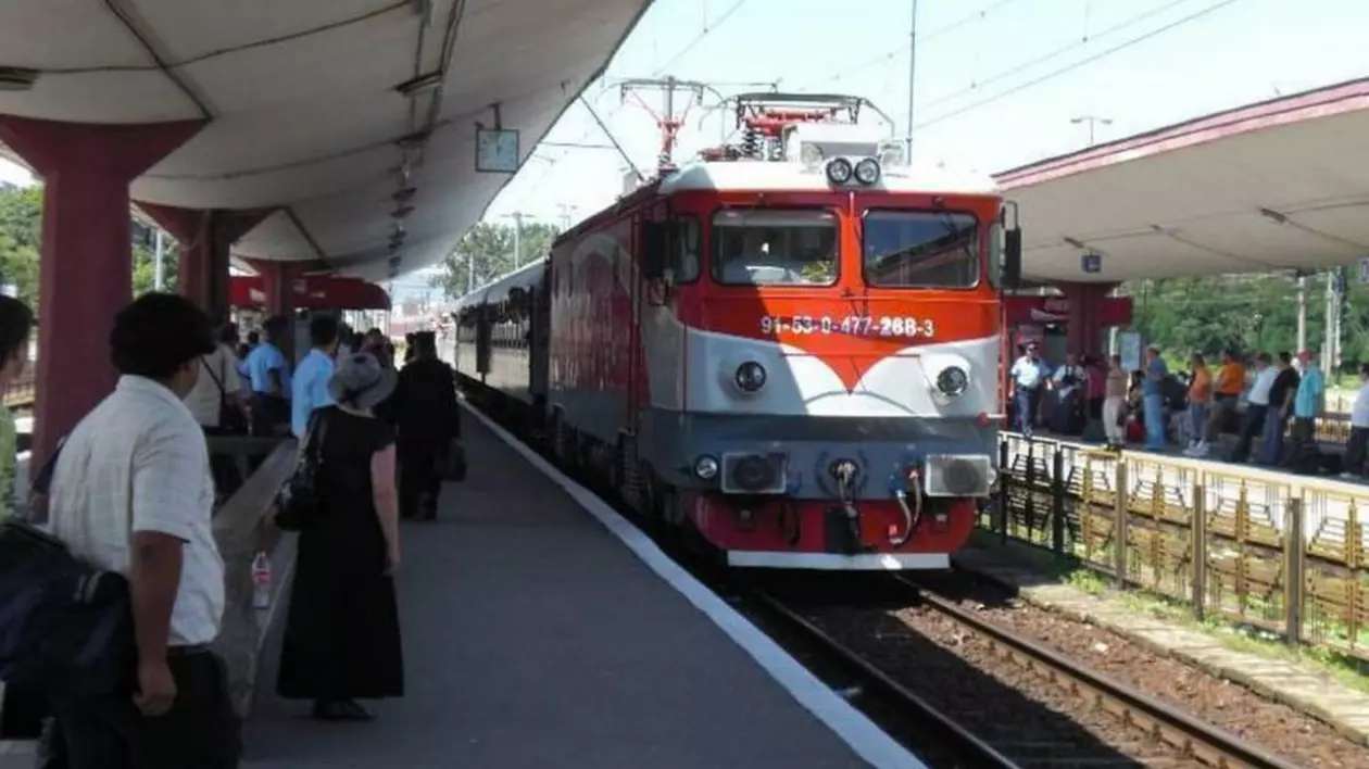 CFR Călători va suplimenta numărul de trenuri, cu ocazia vizitei Papei Francisc