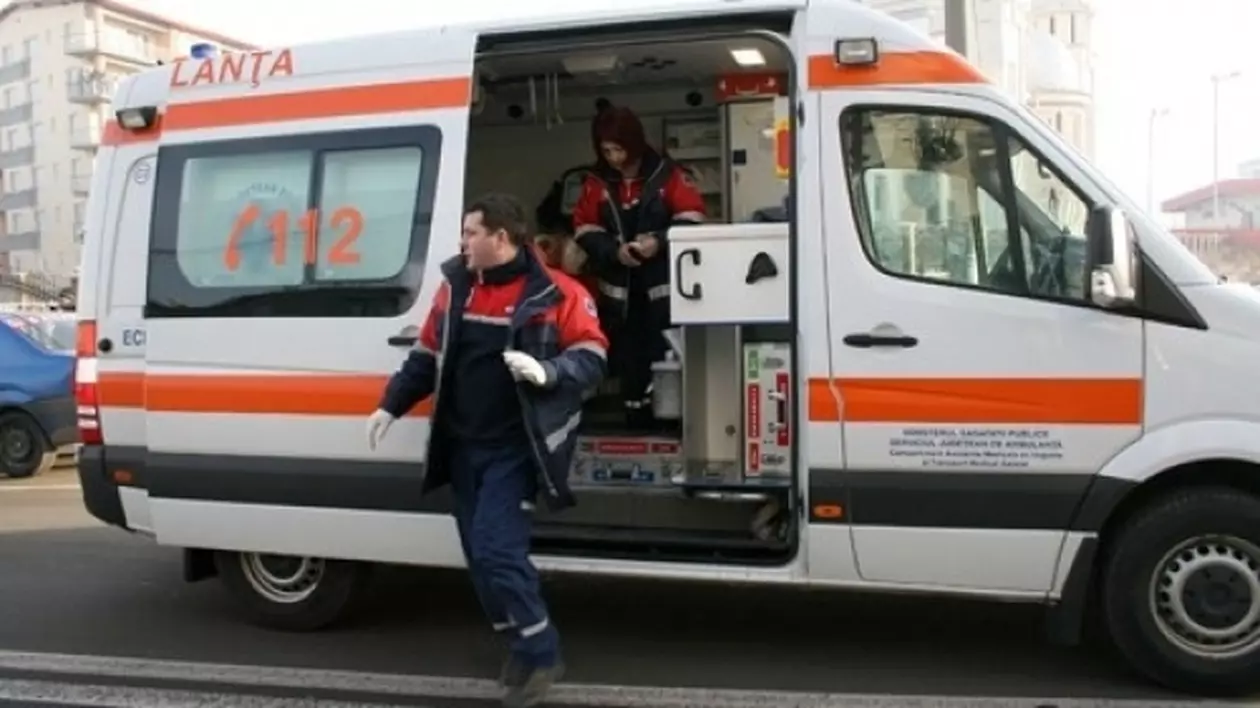 Un copil de 14 ani s-a înecat într-o piscină din Botoșani
