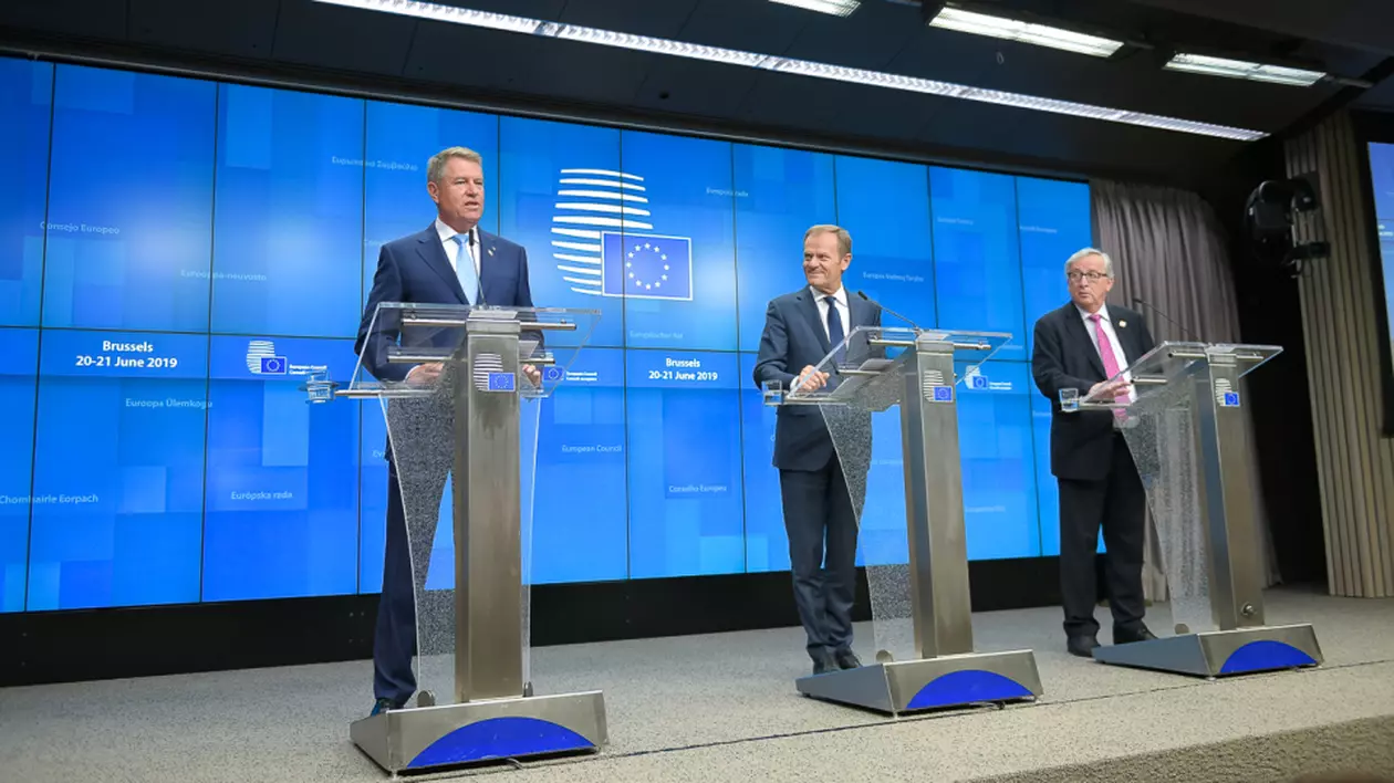 Preşedintele Klaus Iohannis, declaraţie de presă comună, la Bruxelles, cu preşedintele Comisiei Europene, Jean Claude Juncker şi preşedintele Consiliului European, Donald Tusk