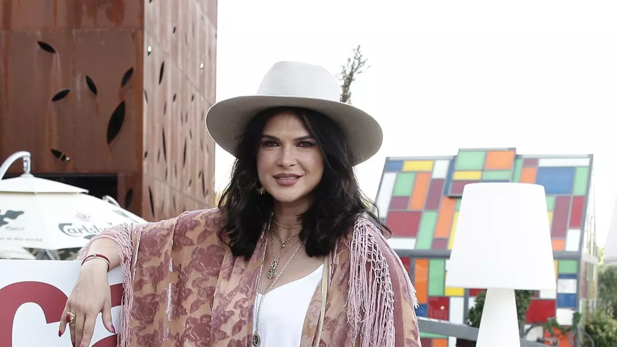 Monica Bîrlădeanu, ținută super cool la Unica Urban Party