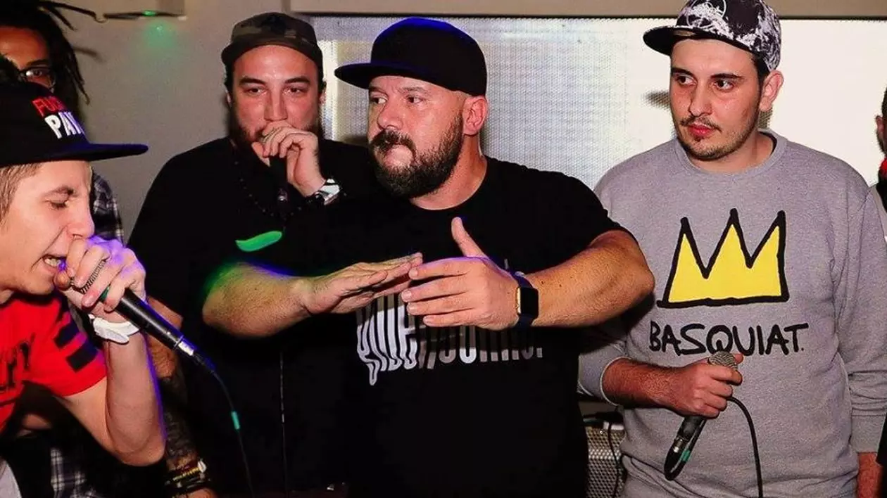 Prima vedetă a hip-hop-ului românesc, Rimaru a ajuns de nerecunoscut! A înlocuit versurile cu flotări și s-a făcut bodybuilder