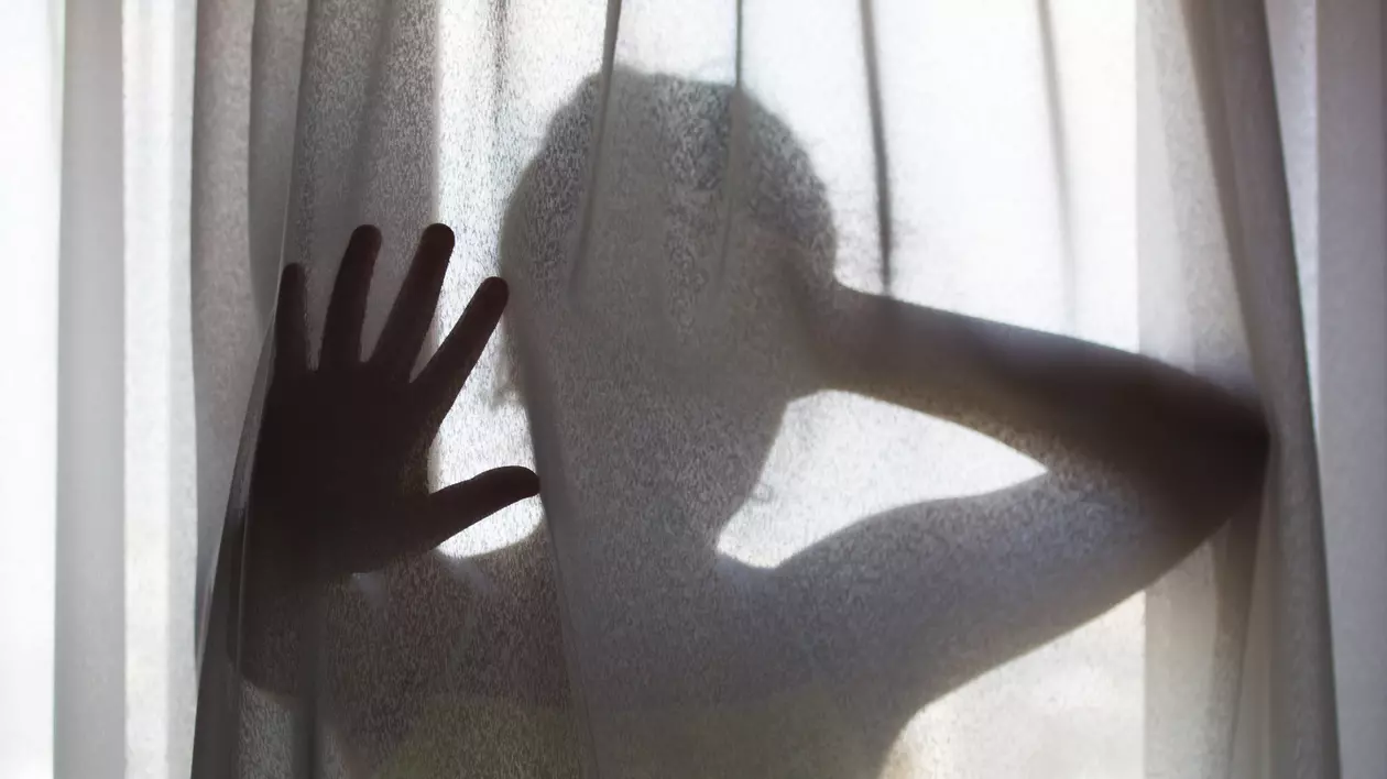 Peste 7.000 de copii au căutat ajutor în pandemie. „Vă rog să nu-mi contactați părinții, vreau doar să mă învățați cum să mă protejez pe mine și pe sora mea”