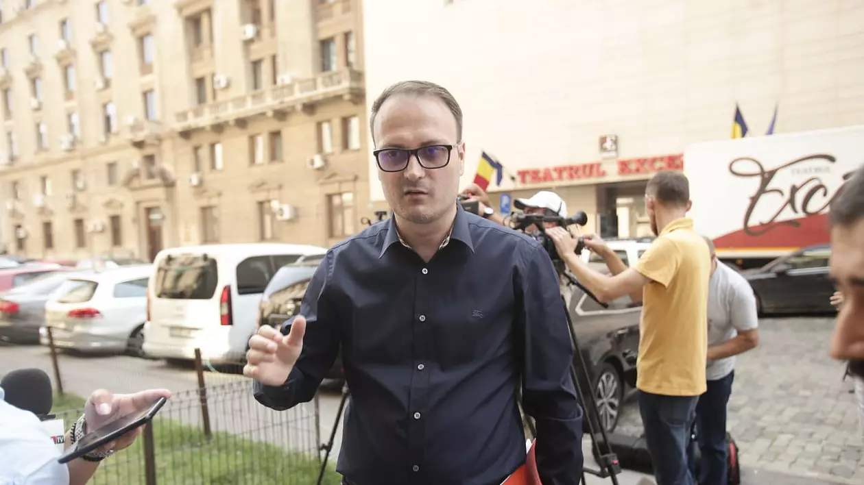 Alexandru Cumpănașu cere Interpol și Europol să le caute pe Alexandra Măceșanu și Luiza Melencu