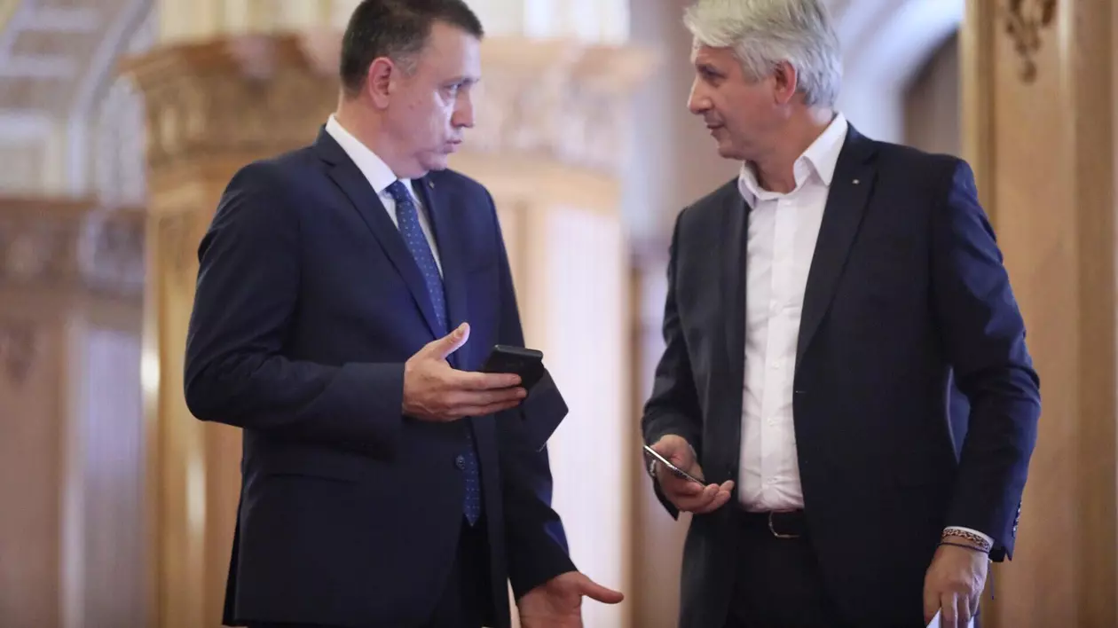 Mihai Fifor îi răspunde lui Teodorovici, după ce acesta l-a numit ”șobolan”: ”Bichonul începe să se creadă pitbull”