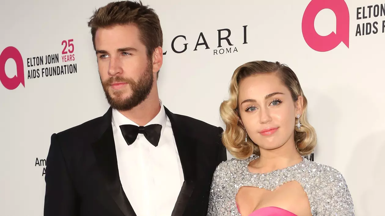Ce spune Miley Cyrus după ce Liam Hemsworth a cerut divorțul. Neagă că i-ar fi fost infidelă