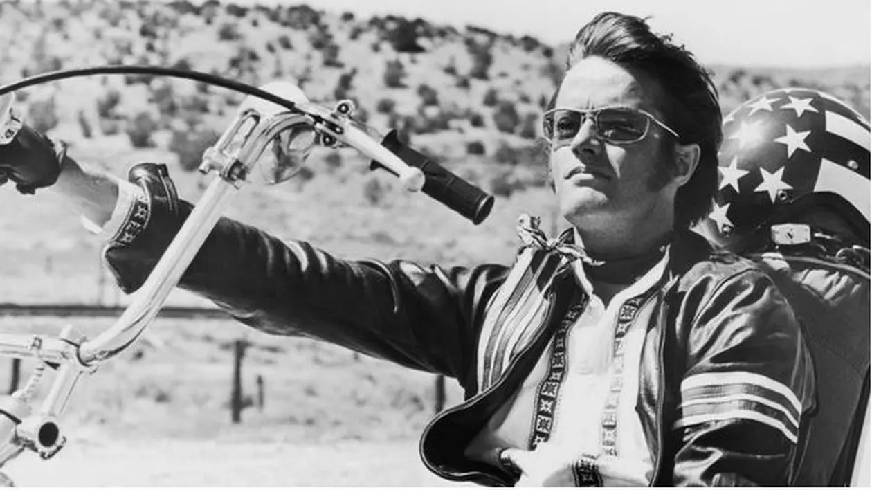 Actorul Peter Fonda a murit, la vârsta de 79 de ani, în urma unei boli incurabile. A devenit celebru în 1969, cu rolul din filmul "Easy Rider"
