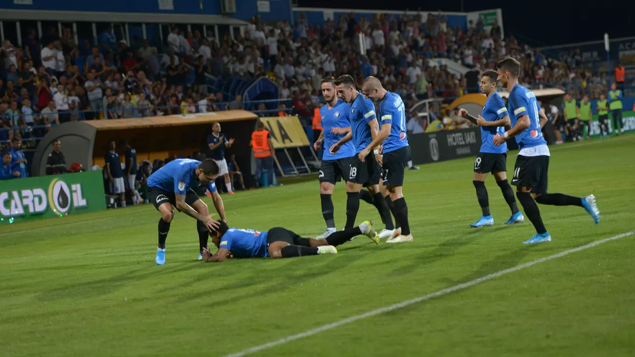 Liga 1, etapa a 10-a. Viitorul - Poli Iași, meci cu penalty-uri, galbene și o eliminare. Șah etern în FCSB - CFR Cluj