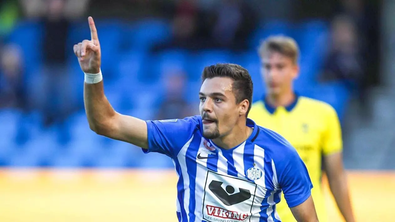 Adrian Petre a marcat pentru Esbjerg. Al treilea gol stagional. Au înscris și Rotariu, și Stancu. Nicolae Stanciu, atacat de cei de la sparta