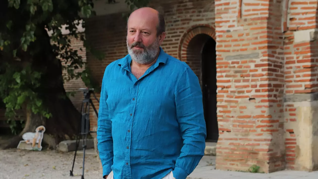 Un spectacol cu înjurături, cea mai mare provocare pentru actorul Claudiu Istodor, fostul soț al Maiei Morgenstern!