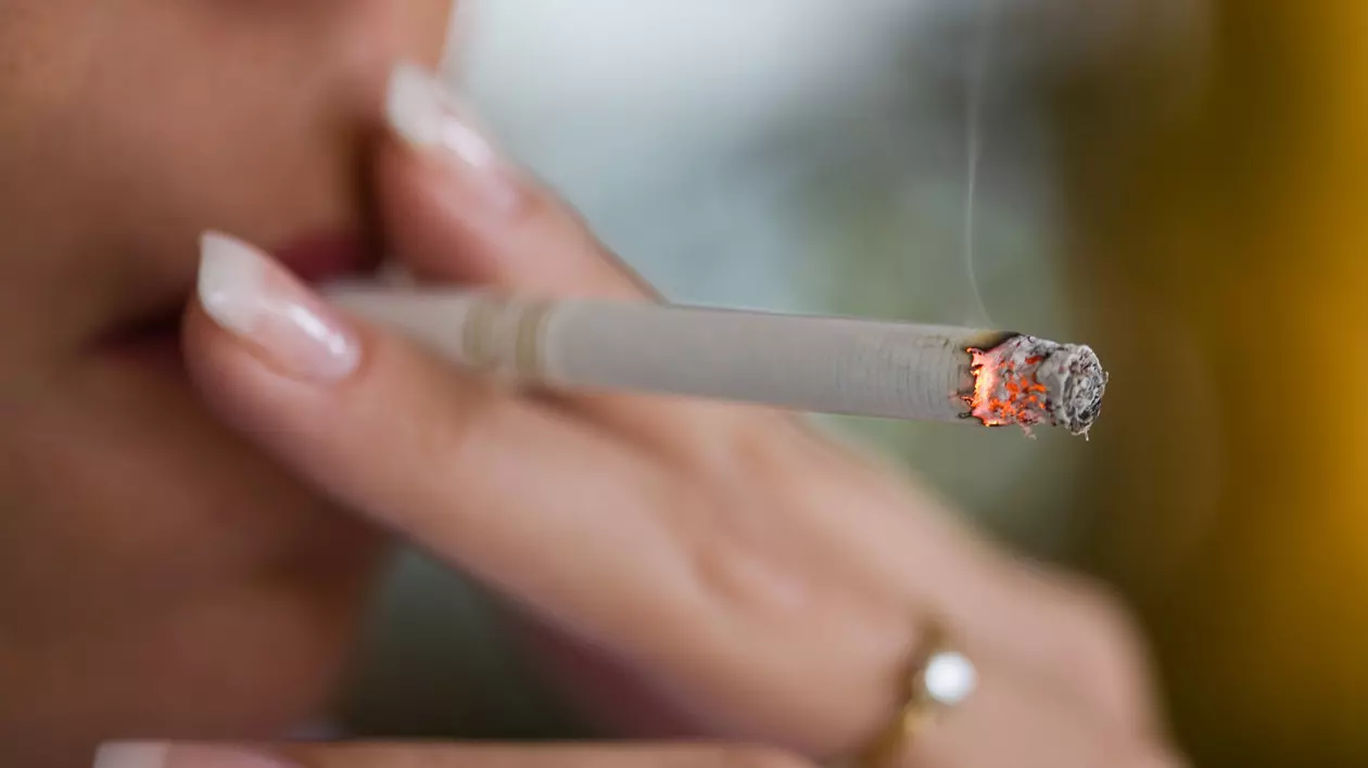 Peste 5 milioane de români cu vârsta peste 15 ani sunt fumători