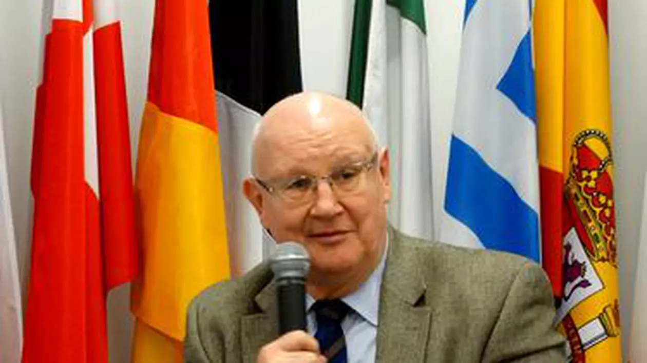 Ioan Mircea Paşcu a anunțat că și-a retras candidatura pentru funcția de comisar european interimar. Decizia, luată de Viorica Dăncilă