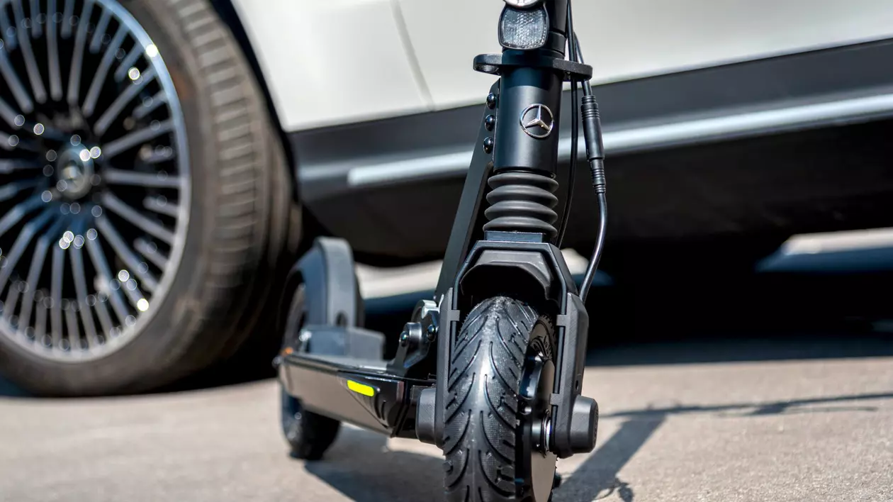 După Audi, Volkswagen și BMW, Mercedes-Benz a anunțat că și ea va lansa un  model de trotinetă electrică
