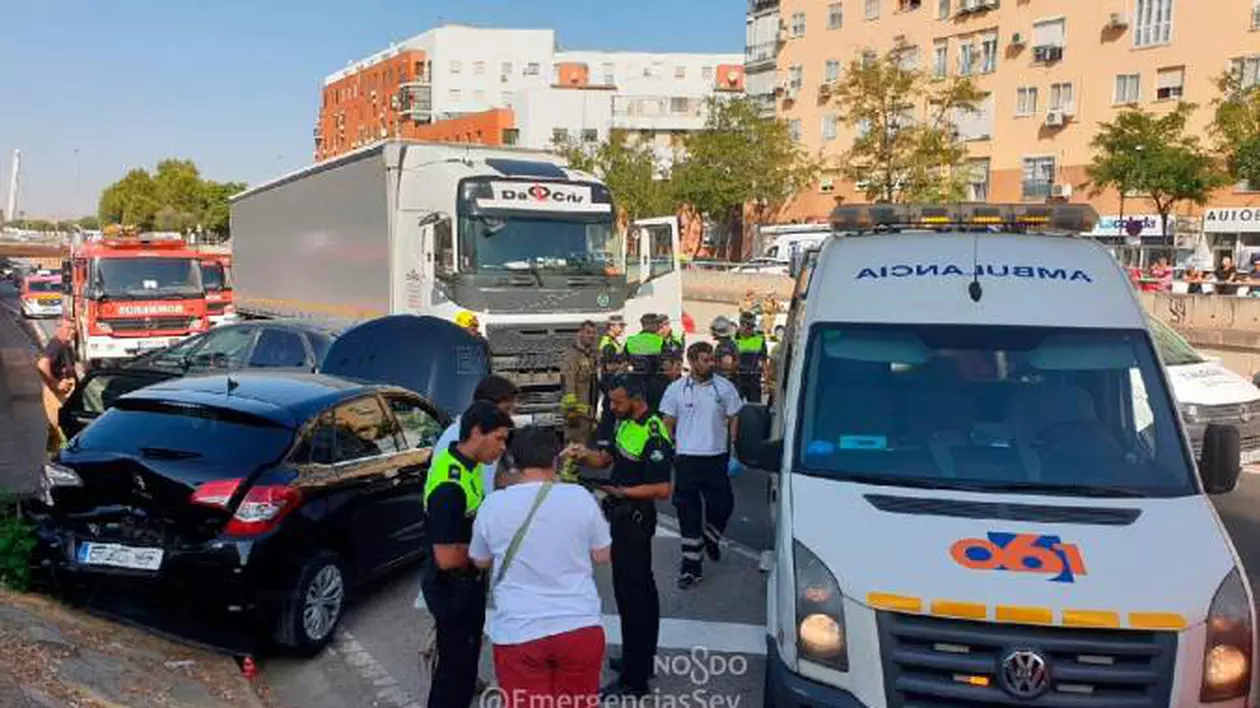 Un șofer român de TIR a rănit șase persoane într-un accident în Spania
