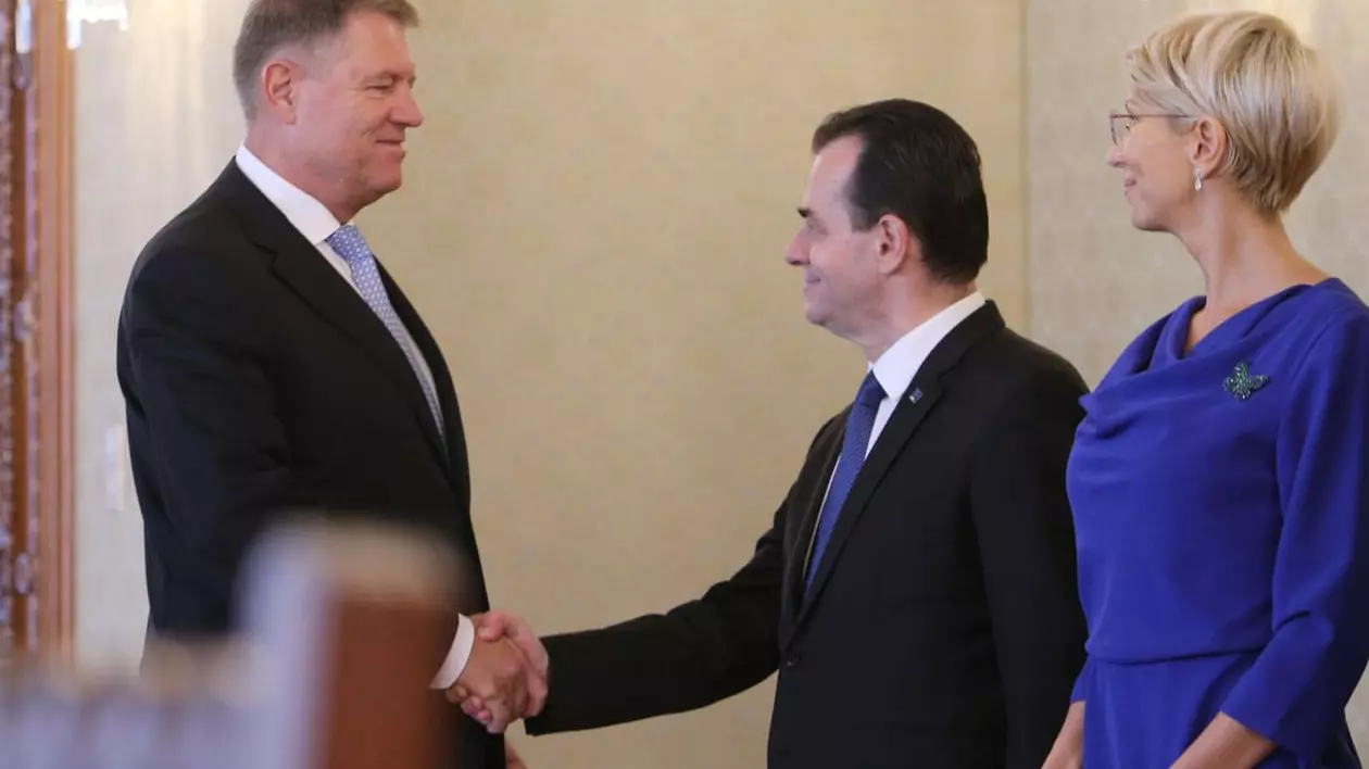 FOTO | Consultări la Palatul Cotroceni. PNL, pregătit să preia guvernarea, cu Orban premier şi cu susţinerea tuturor partidelor, mai puţin PSD. Iohannis anunţă luni sau marţi premierul