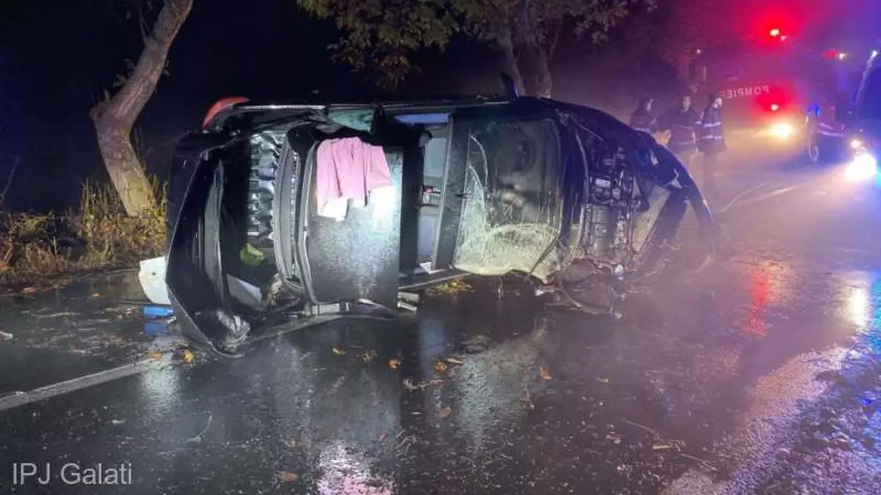Accident grav pe DN 24D. Două persoane în comă, după ce mașina lor s-a izbit de un copac