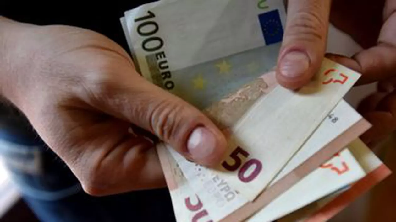Un român a câștigat 280.000 de euro într-o lună cu o afacere fantomă deschisă în Germania