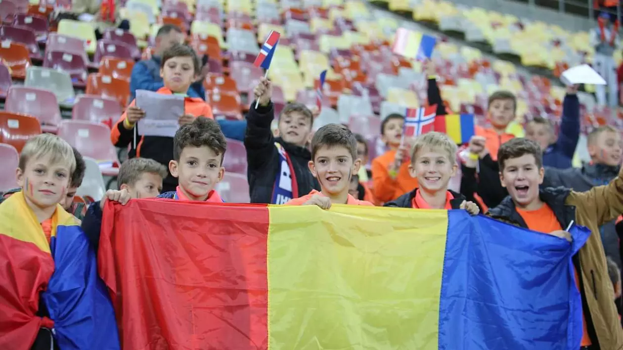 Mulțumesc rasiștilor români că au dispărut de pe stadion și au lăsat copiii în locul lor!﻿