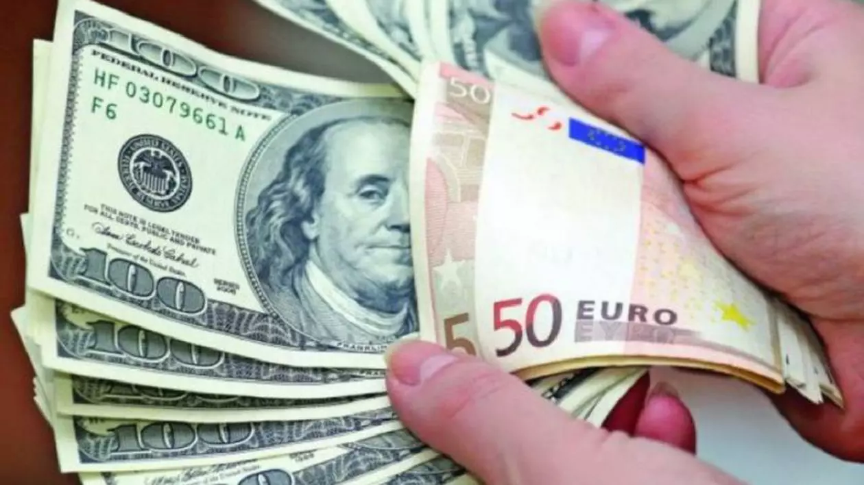 Curs valutar 12 februarie 2020 | Leul s-a apreciat față de euro și de dolarul american. Unde găsim cel mai bun curs