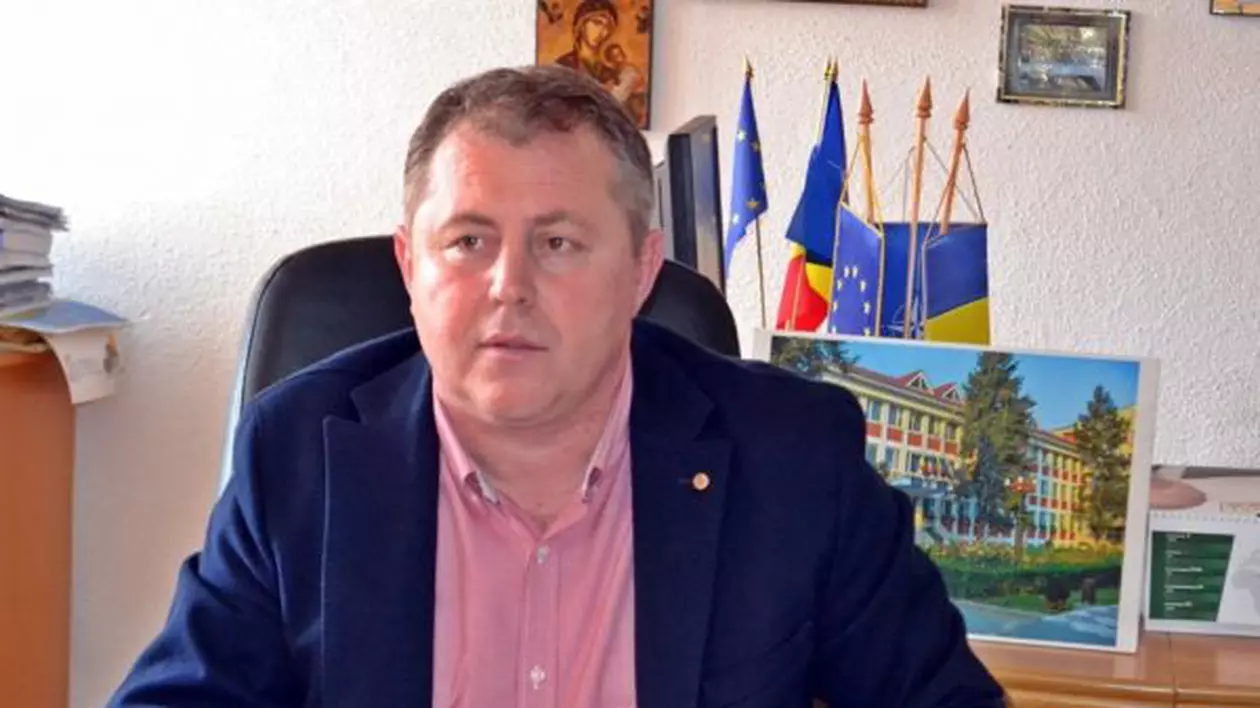 VIDEO | Primarul din Balș, acuzat că a lovit și înjurat un tânăr. Edilul Mădălin Teodorescu: „Hai, marș!”