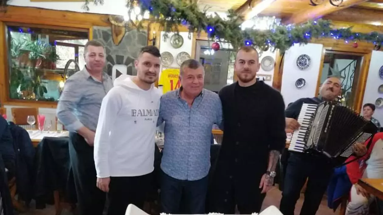 Denis Alibec și Constantin Budescu sunt cetățeni de onoare în Bușteni. Le calcă pe urmele lui Năstase, Bute, Comeneci, Halep sau Mutu