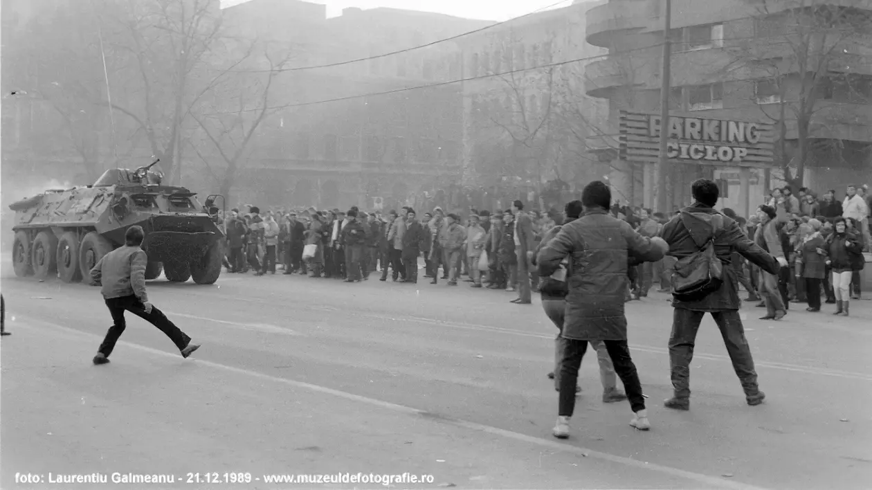 Primii eroi care au murit în Piața Universității din Bucureşti, pe 21 decembrie ‘89. Cum l-au scuzat procurorii pe cel care i-a ucis