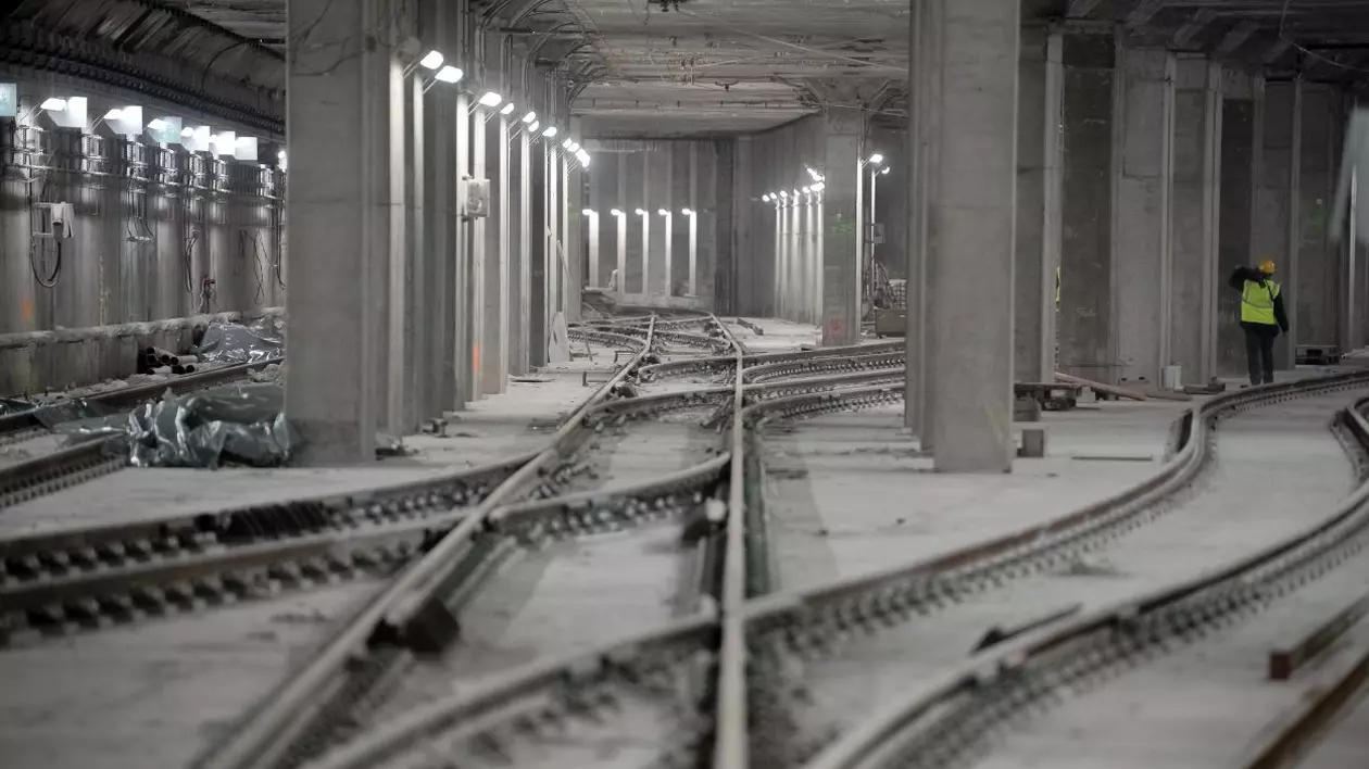 STENOGRAME. Cum să truchezi o licitație de 1,5 miliarde de lei pentru garnituri de metrou pe magistrala Drumul Taberei și să scapi fără închisoare!