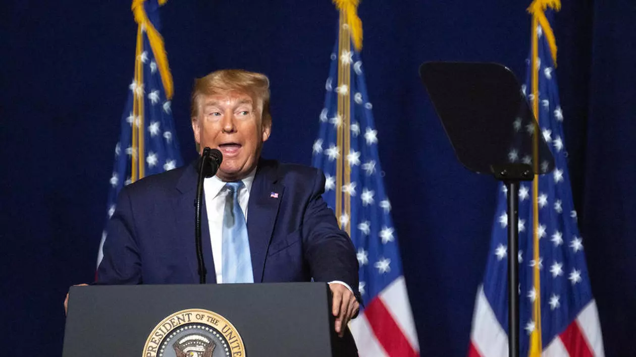 Donald Trump anunță răspunsul SUA după atacul iranian Foto: EPA
