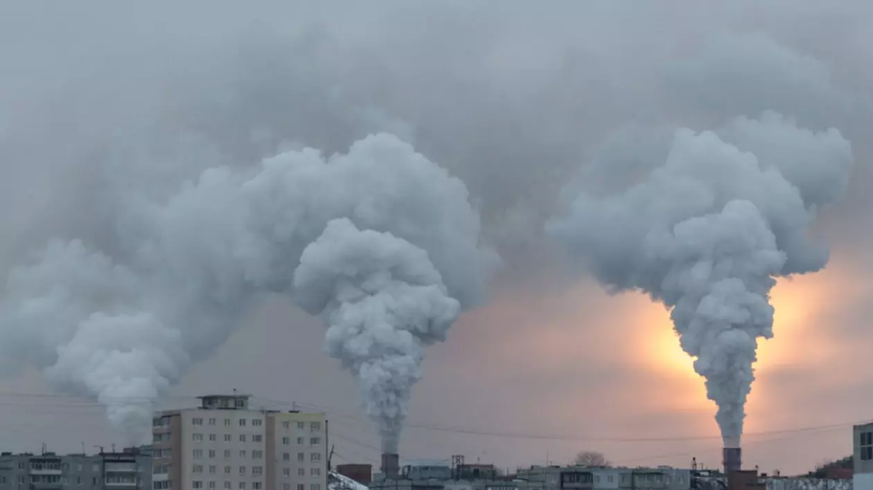 (Publicitate) Poluarea aerului, inamicul nevăzut al sănătăţii românilor. Cum ne afectează și cum putem lupta împotriva acesteia?