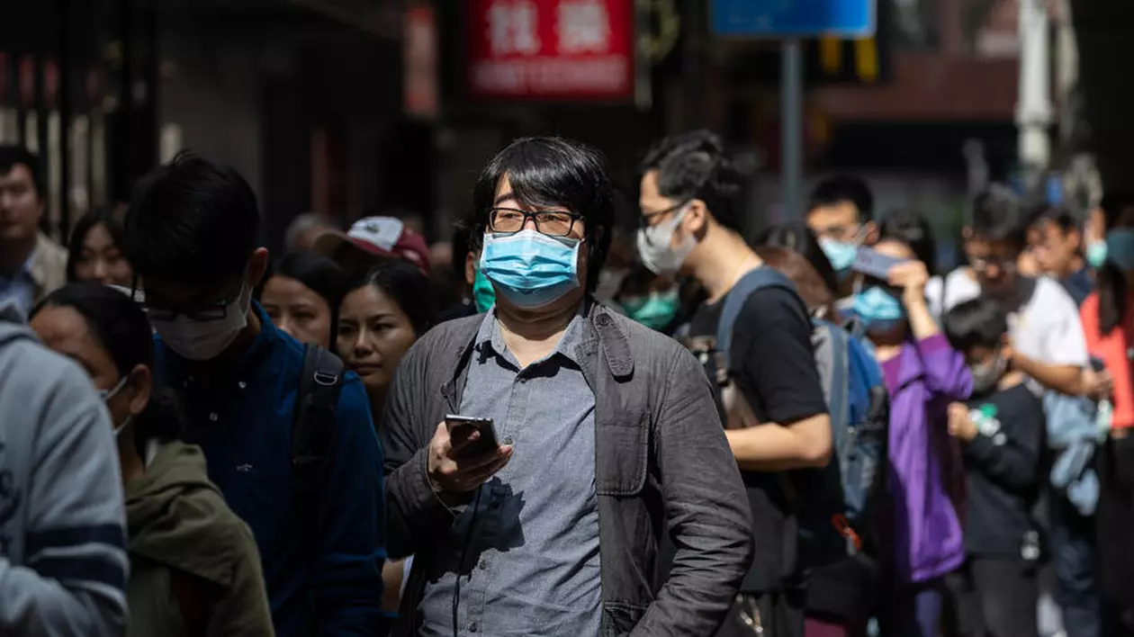 Coronavirusul a ucis 26 de persoane. Alertă maximă în China
