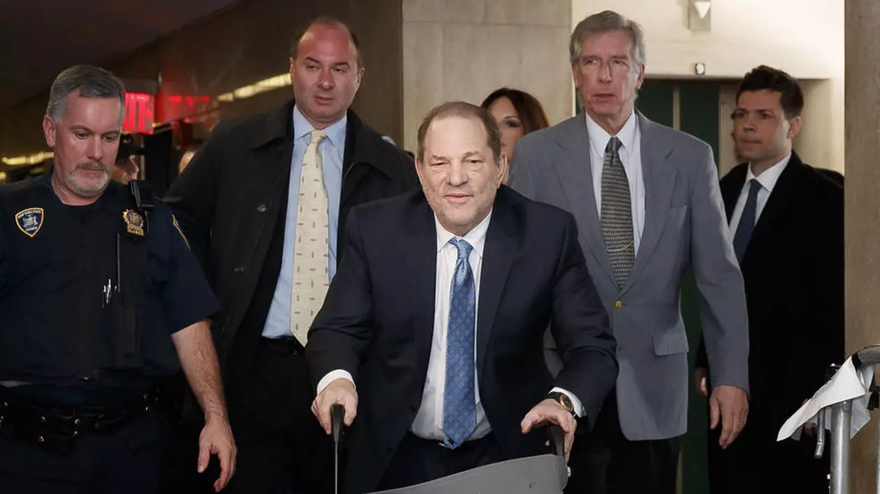 Harvey Weinstein, vinovat de agresiune sexuală și viol, scapă de închisoarea pe viață