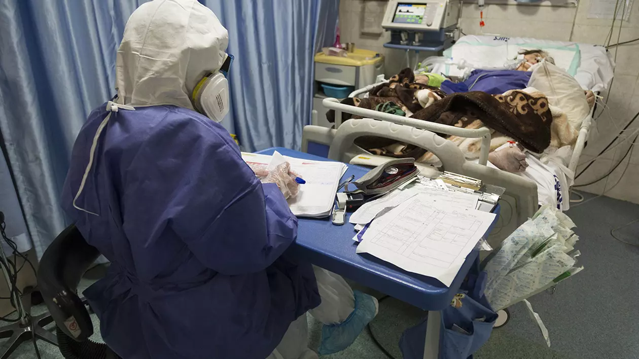 Medicul ginecolog din Sfântu Gheorghe, diagnosticat cu COVID-19, este urmărit penal pentru zădărnicirea combaterii bolilor