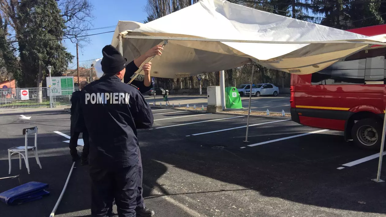 Cum au refuzat medicii din Lugoj un cort de triaj murdar, instalat de ISU: „Nu suntem la Oktoberfest”