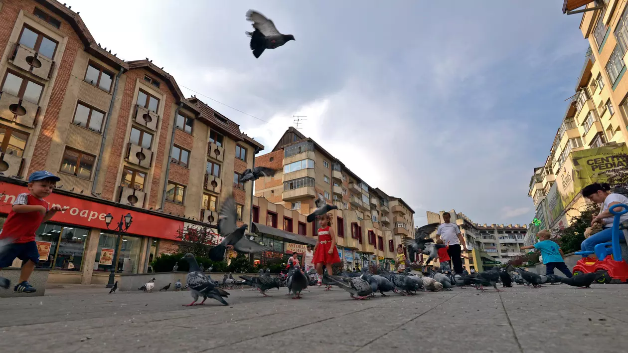 Criza COVID-19 și carantina de la Suceava. Nu-i mai faceți zombi pe români!