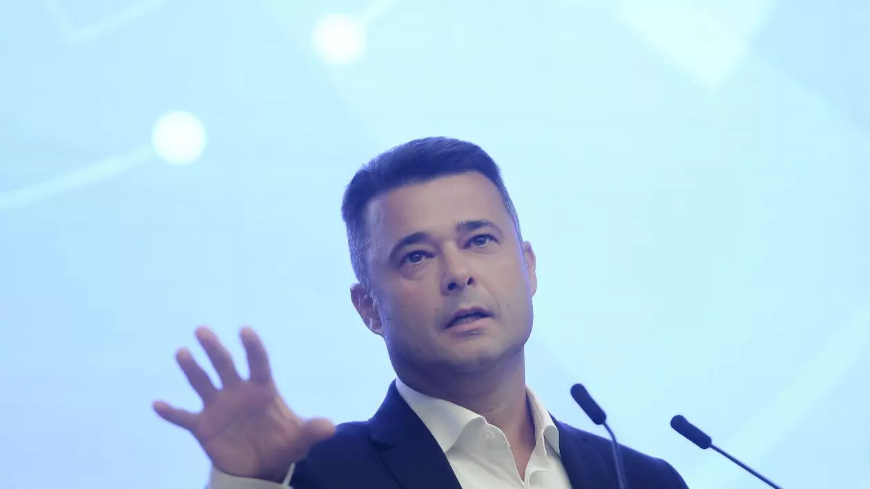 În miezul epidemiei, pe 31 martie, Primăria Sectorului 5 a decis să-și cumpere imagine de o jumătate de milion de euro pe TV şi pe internet