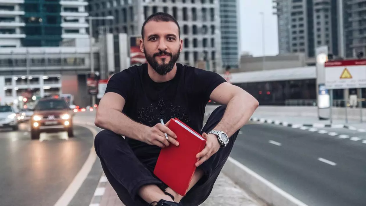 Ștefan Mandachi a strâns peste 750.000 de euro "vânzând" centimetri de autostradă