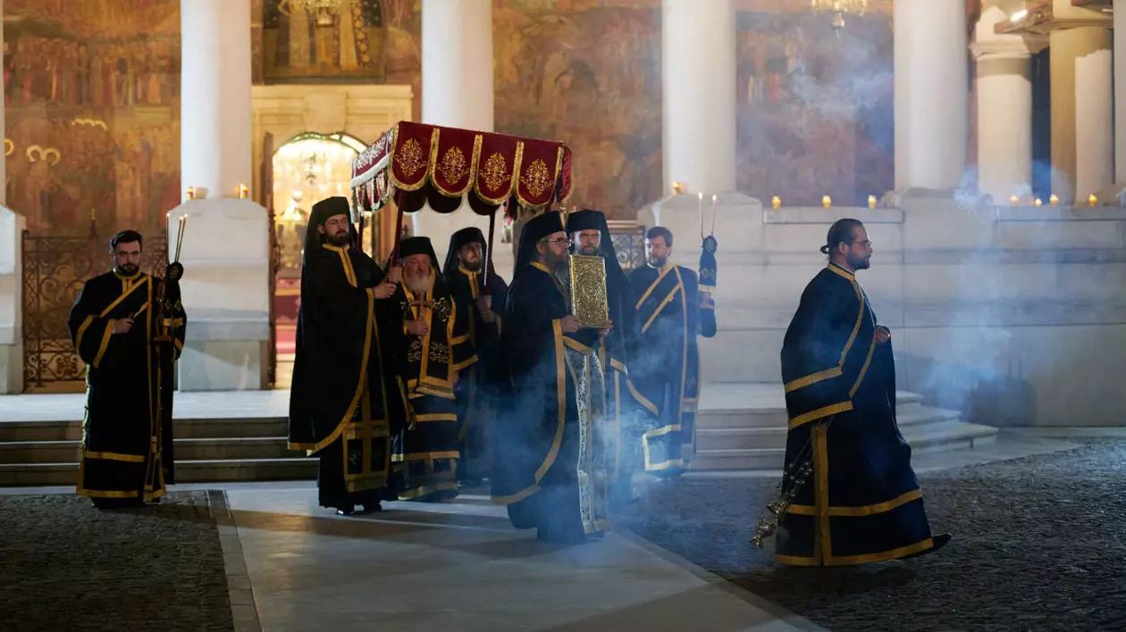 Spovedania unui urmaș al sclavilor deținuți de Biserica Ortodoxă: când veți găsi puterea să vă cereți scuze?