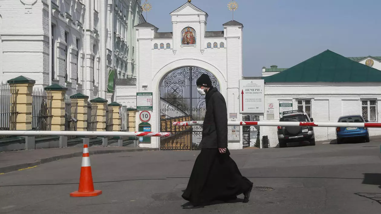 Între Biserică și pandemie: religia joacă un rol important în criza coronavirusului. Cum s-a răspândit COVID-19 într-o grupare creștină