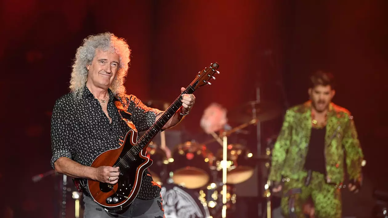 Chitaristul Brian May de la Queen a suferit un infarct, după o criză groaznică de spate. Înainte suferise un accident în grădină