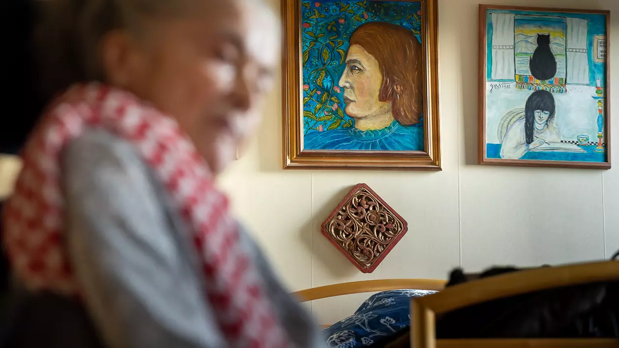 “Ea era altfel”. Teama de spionii Securității, concertele de orgă și liniștea poetei Gabriela Melinescu