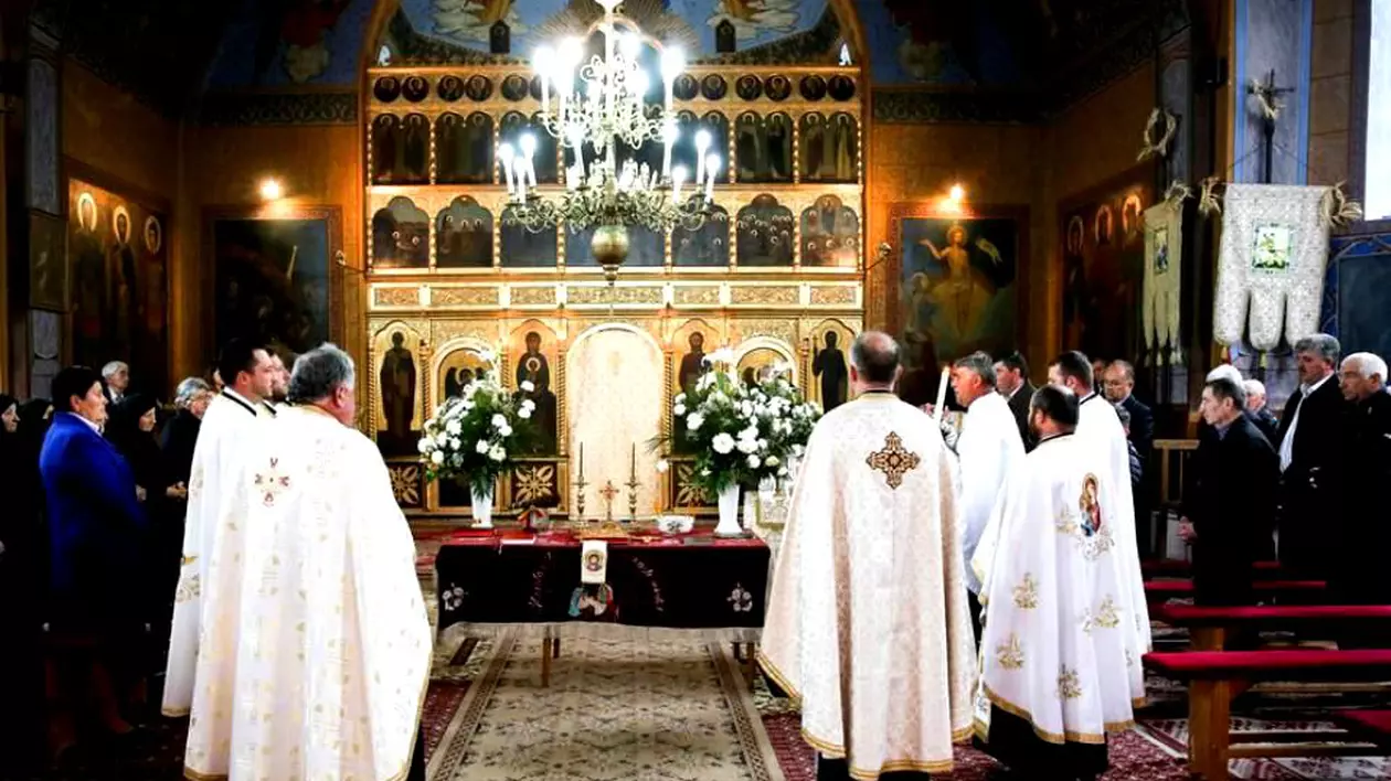 VIDEO Patriarhul Daniel, propunere fără precedent: Să se amâne Sfânta Împărtășanie, dar să se permită participarea credincioșilor la slujbe