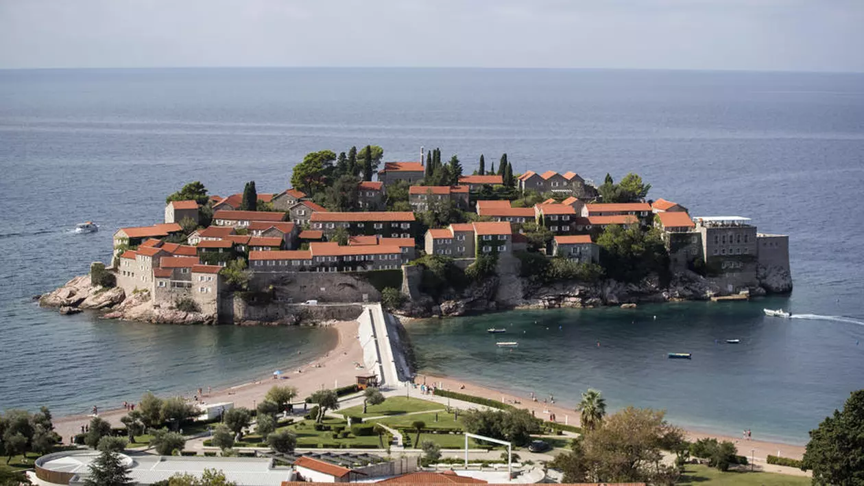 Premierul din Muntenegru face reclamă țării ca destinație de vacanță: ”Vom fi pregătiți să primim turiști”