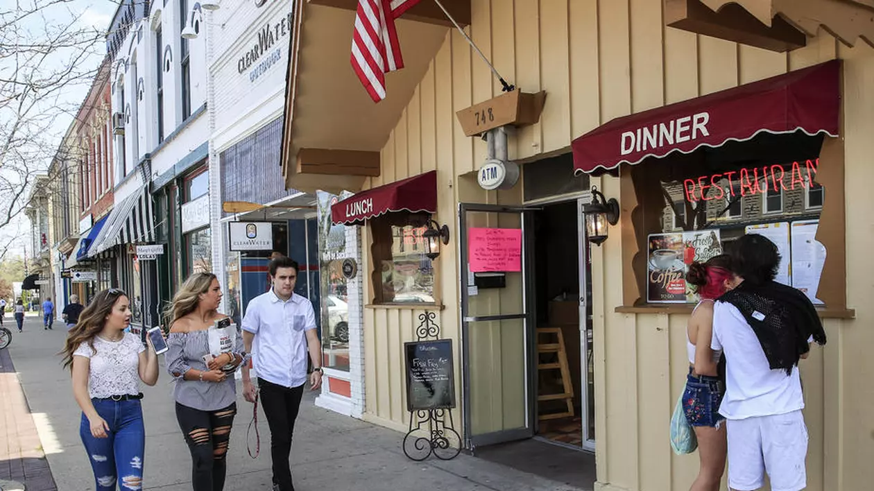 Unul din patru restaurante din SUA nu se va redeschide după pandemie. Printre victime, vedeta Netflix David Chang